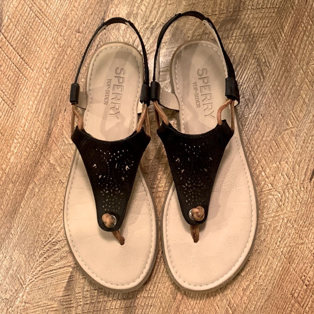 Speedy Top Sider Calla Jade Black flat sandal.